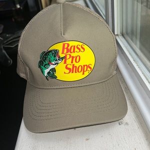 Bass Pro Shops hat. Beige colored hat. One size fits all. Never worn.